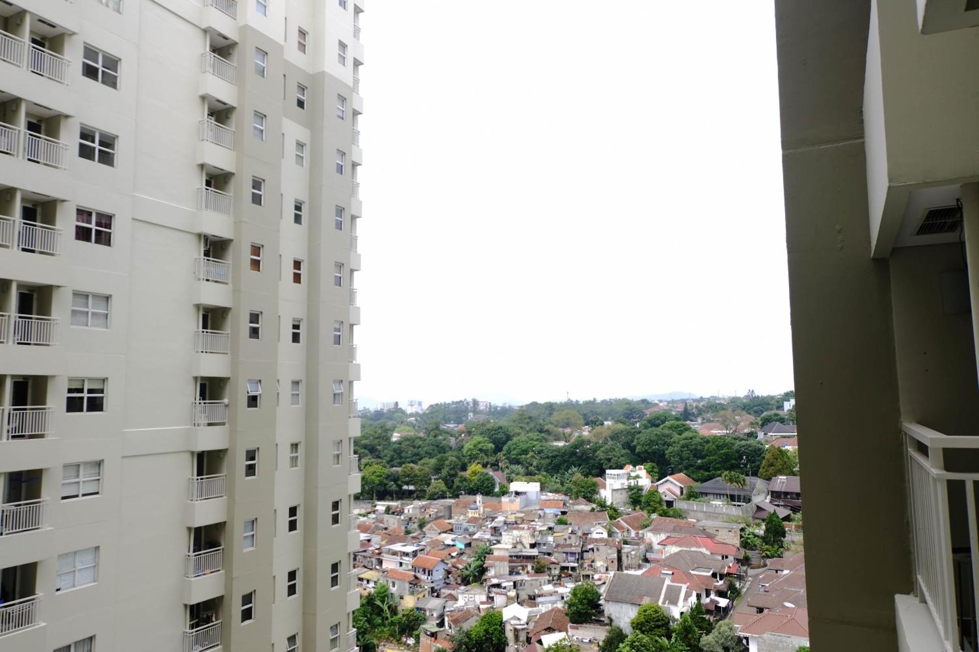 Apartemen Good 1br At Parahyangan By Travelio